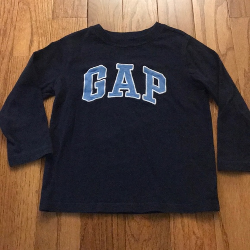 Gap long sleeve. Size 4T